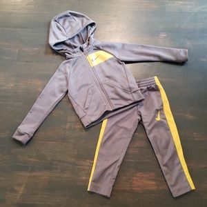 Nike Toddler Boy Outfit - Size 3T